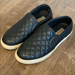 Steve Madden Slip-ons